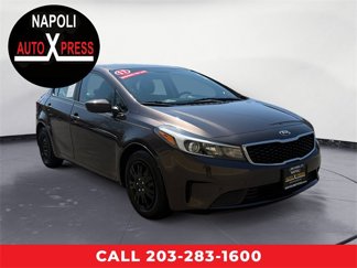 Used 2017 Kia Forte LX image 1