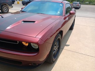 Used 2018 Dodge Challenger SXT image 1