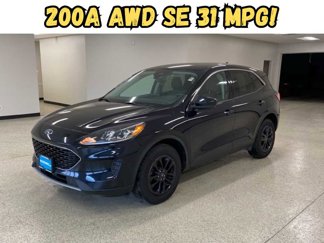Used 2021 Ford Escape SE image 1
