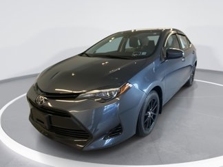 Used 2018 Toyota Corolla LE image 1