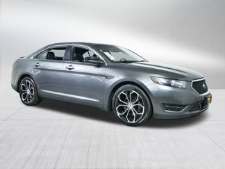 Used 2017 Ford Taurus SHO image 1