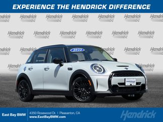 Used 2022 MINI Cooper S image 1