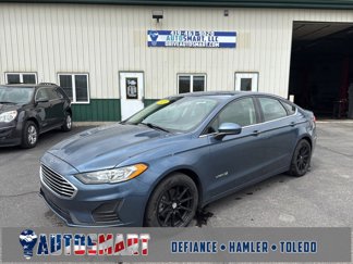 Used 2019 Ford Fusion SE image 1