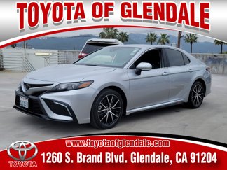 Certified 2022 Toyota Camry SE image 1