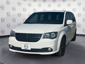 Used 2018 Dodge Grand Caravan SE image 1