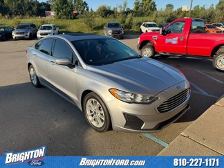 Used 2020 Ford Fusion SE image 1