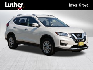 Used 2017 Nissan Rogue SV image 1