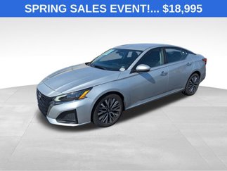 Used 2023 Nissan Altima 2.5 SV image 1