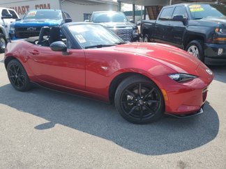 Used 2020 MAZDA MX-5 Miata Club w/ Appearance Package image 1