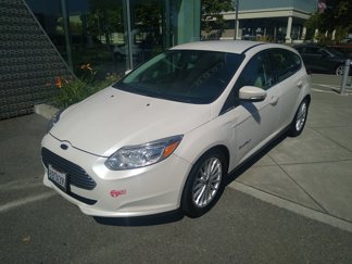 Used 2017 Ford Focus Electric Hatchback image 1