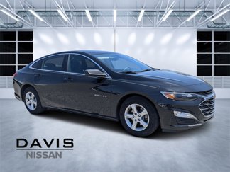 Used 2022 Chevrolet Malibu LS image 1