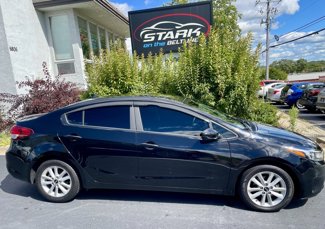 Used 2017 Kia Forte S video 1