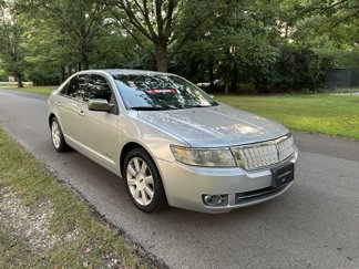 Used 2009 Lincoln MKZ image 1