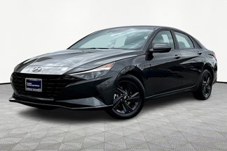 Certified 2022 Hyundai Elantra SEL image 1