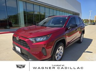 Used 2019 Toyota RAV4 LE image 1