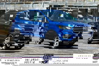 Used 2017 Ford Escape Titanium image 1