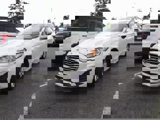 Certified 2020 Ford Fusion SE image 1