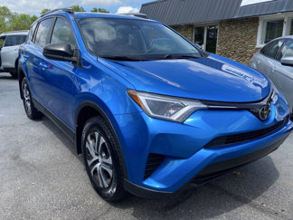 Used 2017 Toyota RAV4 LE image 1