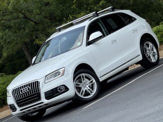 Used 2017 Audi Q5 2.0T Premium Plus w/ Technology Package image 1