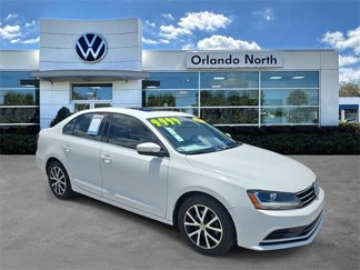Used 2017 Volkswagen Jetta SE image 1