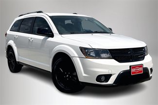Used 2019 Dodge Journey SE w/ Blacktop Package image 1