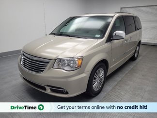 Used 2016 Chrysler Town & Country Touring-L image 1