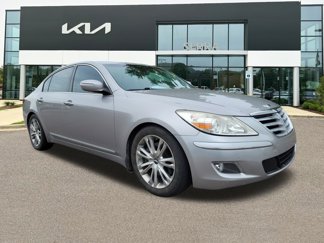 Used 2011 Hyundai Genesis 4.6 image 1