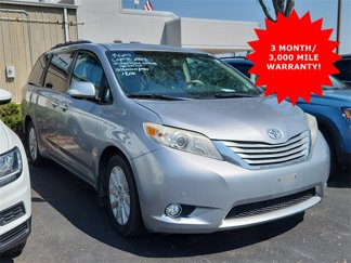 Used 2013 Toyota Sienna AWD image 1