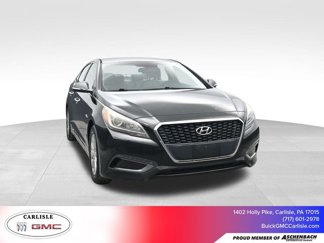 Used 2016 Hyundai Sonata SE image 1