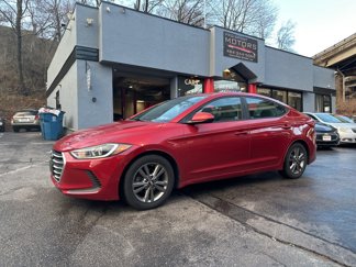 Used 2017 Hyundai Elantra SE image 1