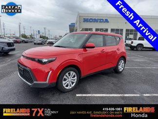 Used 2023 Kia Soul LX image 1