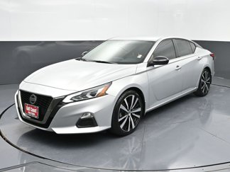 Used 2022 Nissan Altima 2.5 SR image 1
