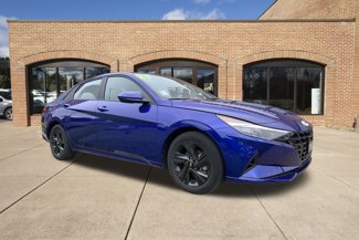 Certified 2023 Hyundai Elantra SEL w/ Preferred Accessory Package image 1