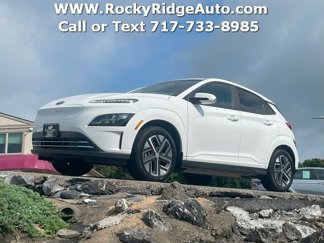 Used 2023 Hyundai Kona SE image 1