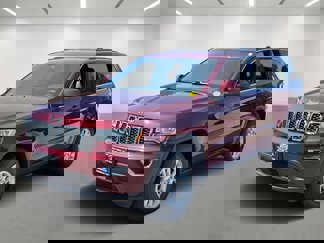 Used 2018 Jeep Grand Cherokee Laredo image 1