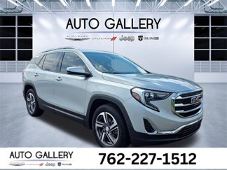 Used 2021 GMC Terrain SLT w/ LPO, Floor Liner Package image 1