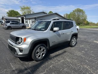 Used 2019 Jeep Renegade Latitude w/ UConnect 8.4 Nav Group image 1