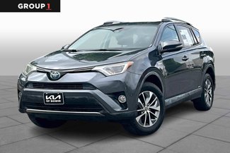 Used 2018 Toyota RAV4 XLE image 1