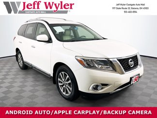 Used 2016 Nissan Pathfinder SL image 1