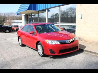 Used 2014 Toyota Camry LE image 1