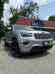 Used 2015 Jeep Grand Cherokee Altitude image 1