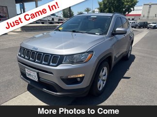 Used 2021 Jeep Compass Latitude image 1