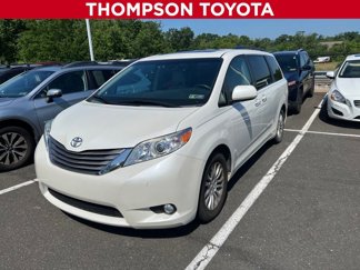 Used 2015 Toyota Sienna XLE image 1