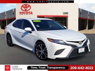 Used 2019 Toyota Camry SE image 1
