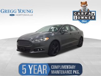 Used 2016 Ford Fusion SE image 1