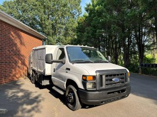 Used 2012 Ford E-450 and Econoline 450 Super Duty image 1