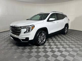 Used 2023 GMC Terrain SLT image 1