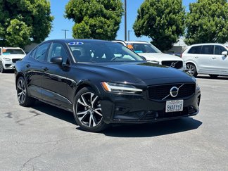 Certified 2025 Volvo S60 B5 Core image 1