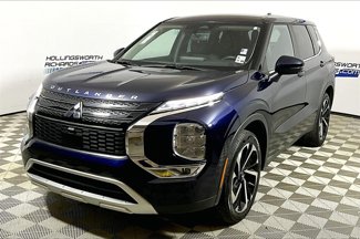 Used 2022 Mitsubishi Outlander SE image 1
