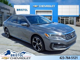 Used 2020 Volkswagen Passat 2.0T R-Line image 1